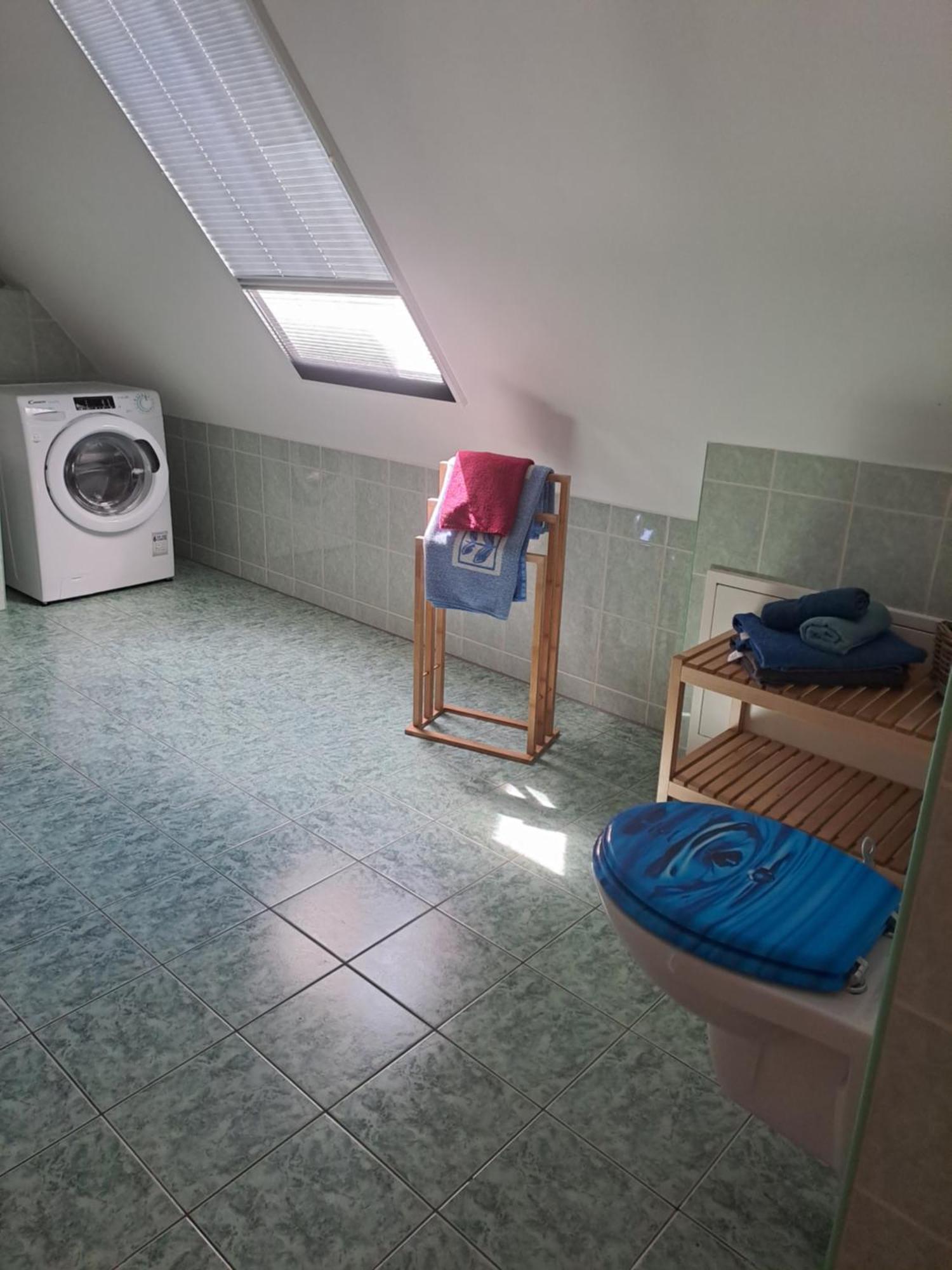 Monteur- Und Ferienwohnung In Hainichen - Obergeschoss Oder Dachgeschoss - Familie Weber Bockendorf Dış mekan fotoğraf