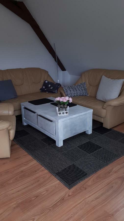 Monteur- Und Ferienwohnung In Hainichen - Obergeschoss Oder Dachgeschoss - Familie Weber Bockendorf Dış mekan fotoğraf